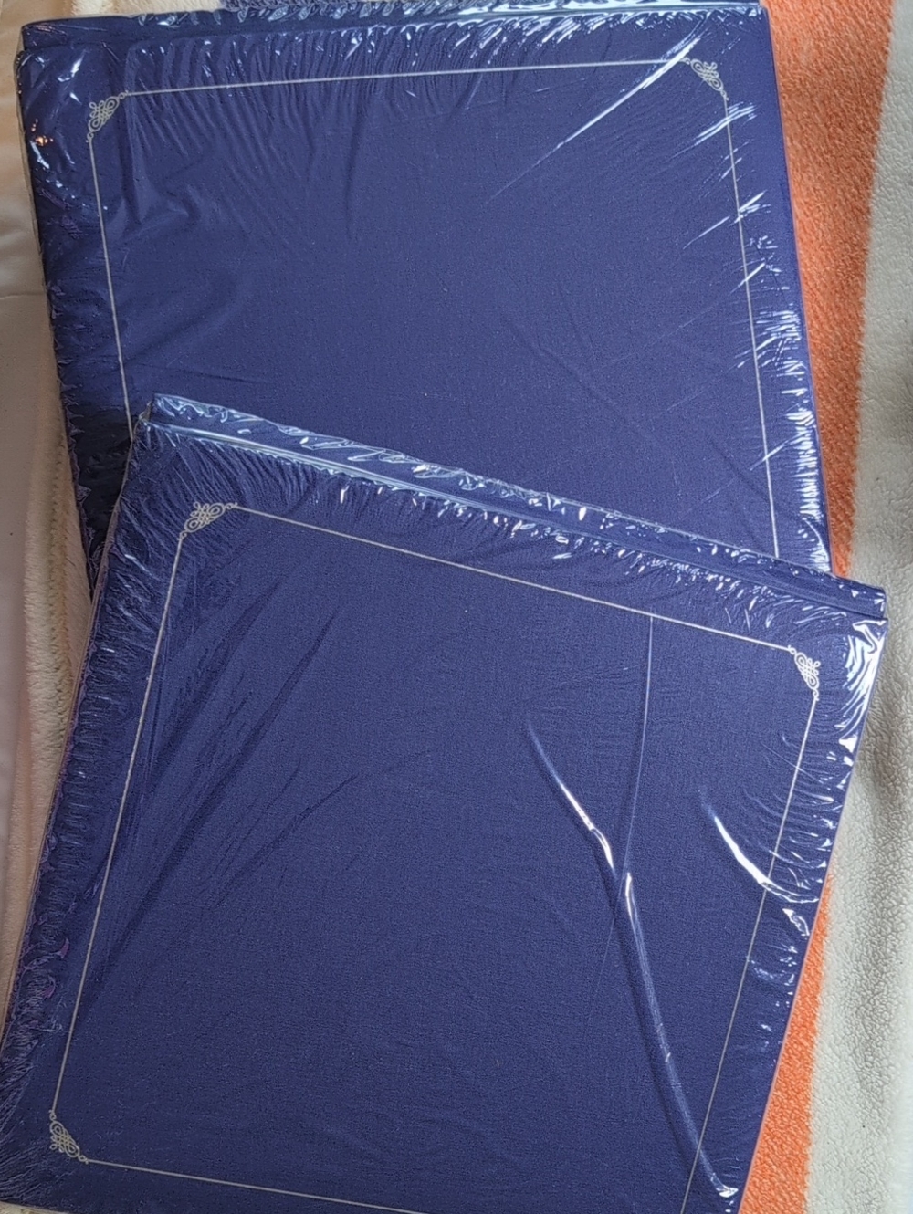 Navy Blue Decorative Bedding Set - Classic Corner Border